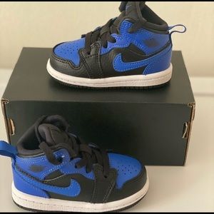Jordan 1 Mid